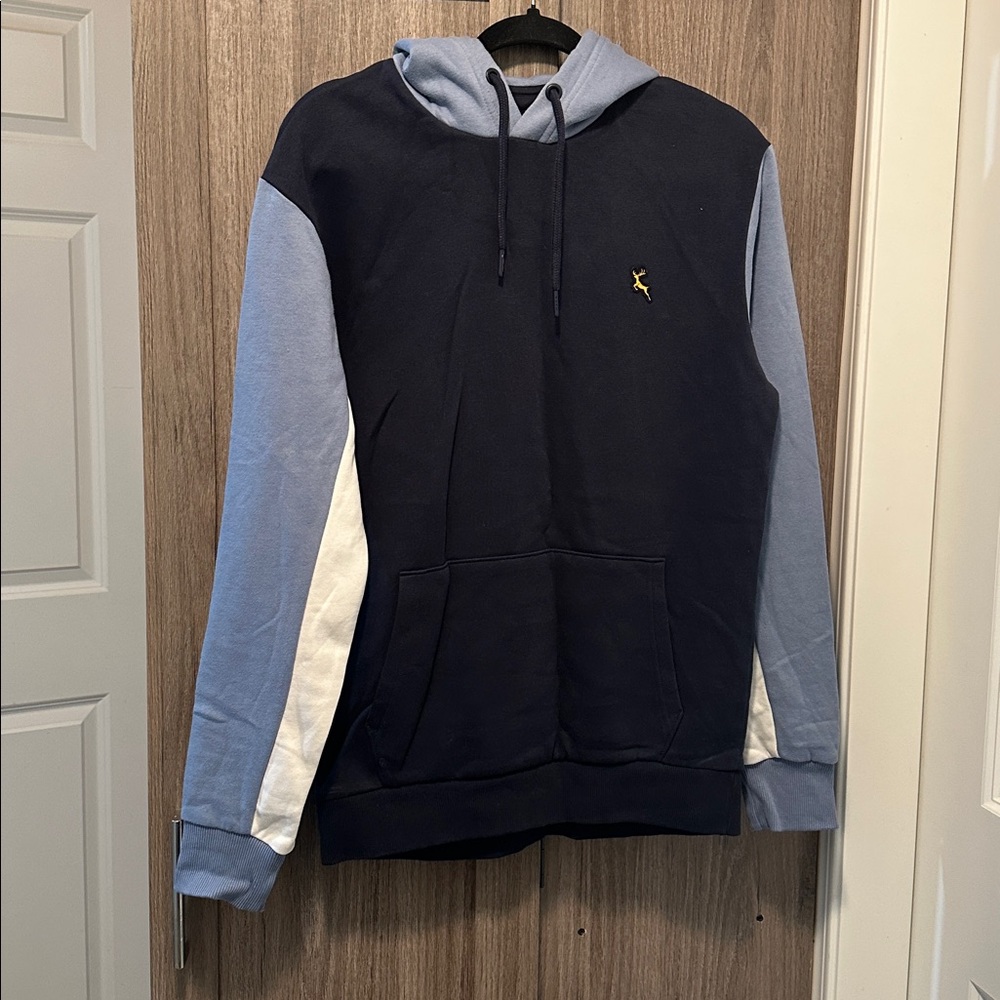 NWOT F&F Blue and White Hoodie